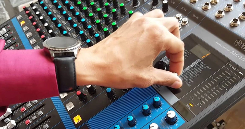 Bàn mixer Yamaha MG16XU "Mixer Analog, 16 kênh" - Ảnh 7